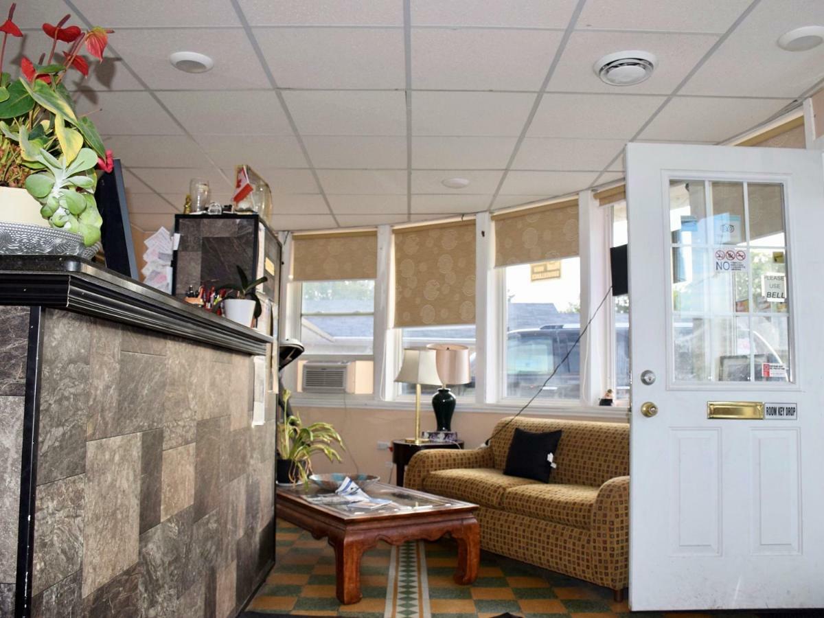 Kent Motel Chatham-Kent Εξωτερικό φωτογραφία